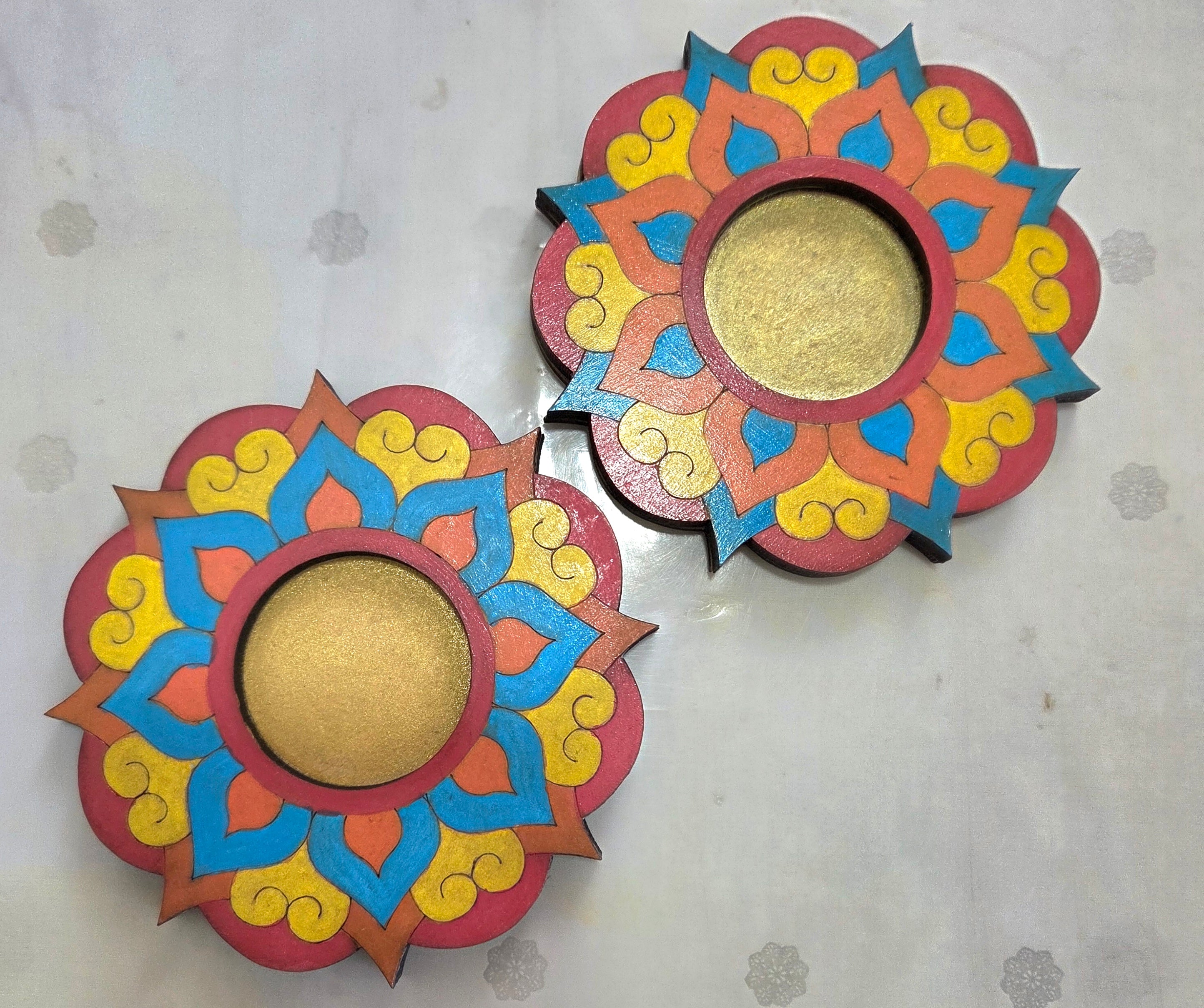 Flower tealight holder (Design 1)