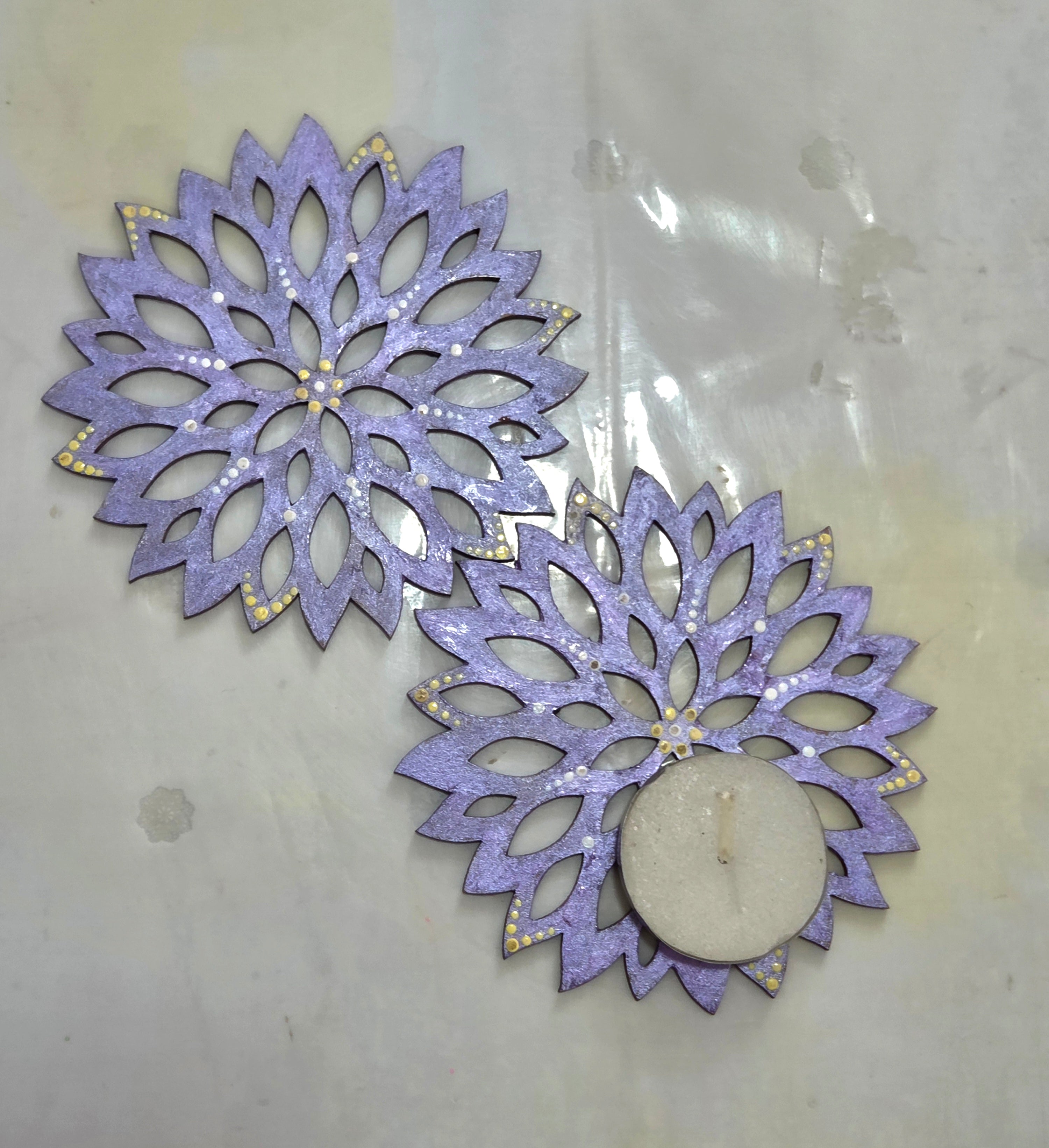 Designer cutwork round tealight holder