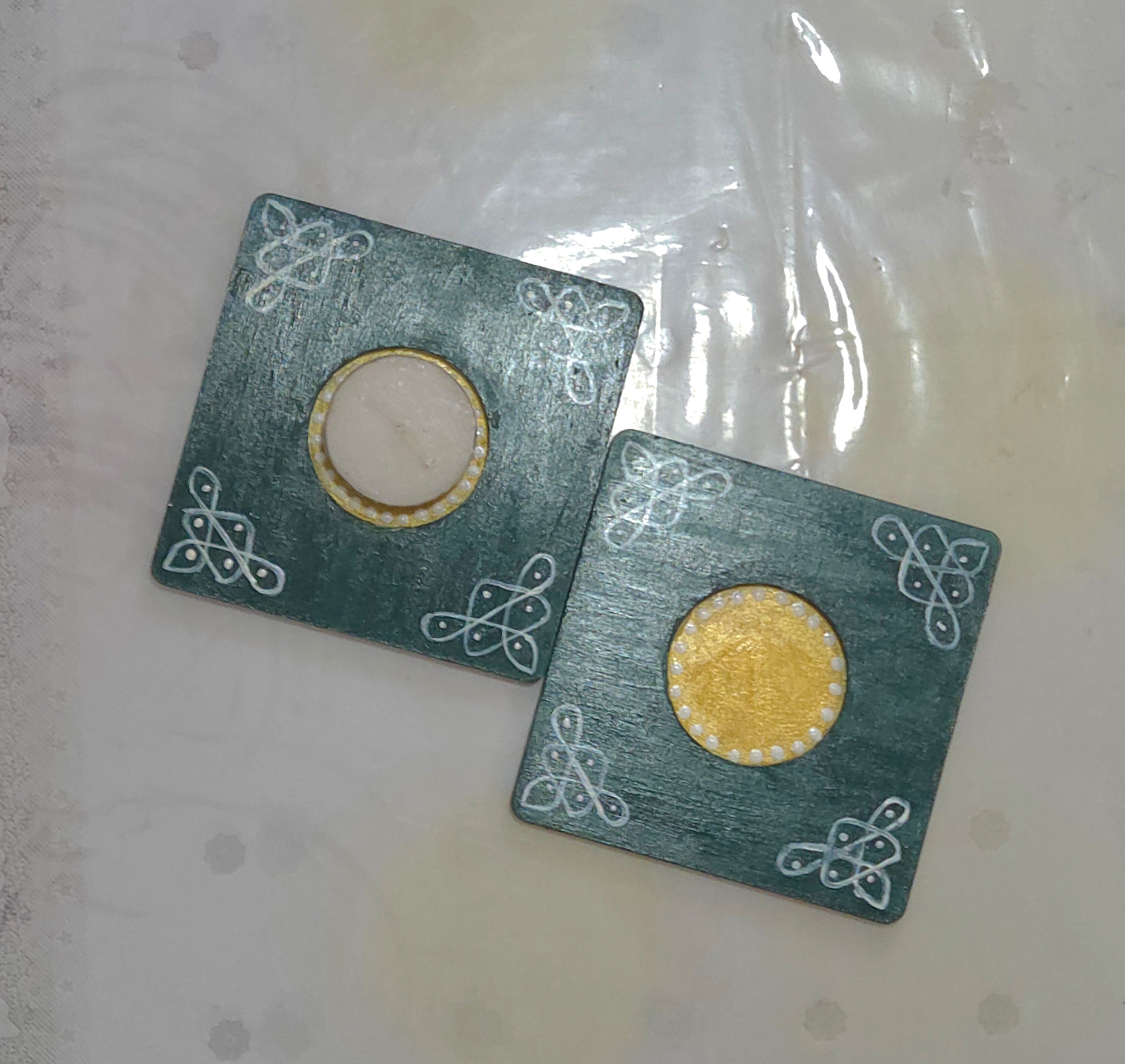 Square kolam tealight holder (Green)