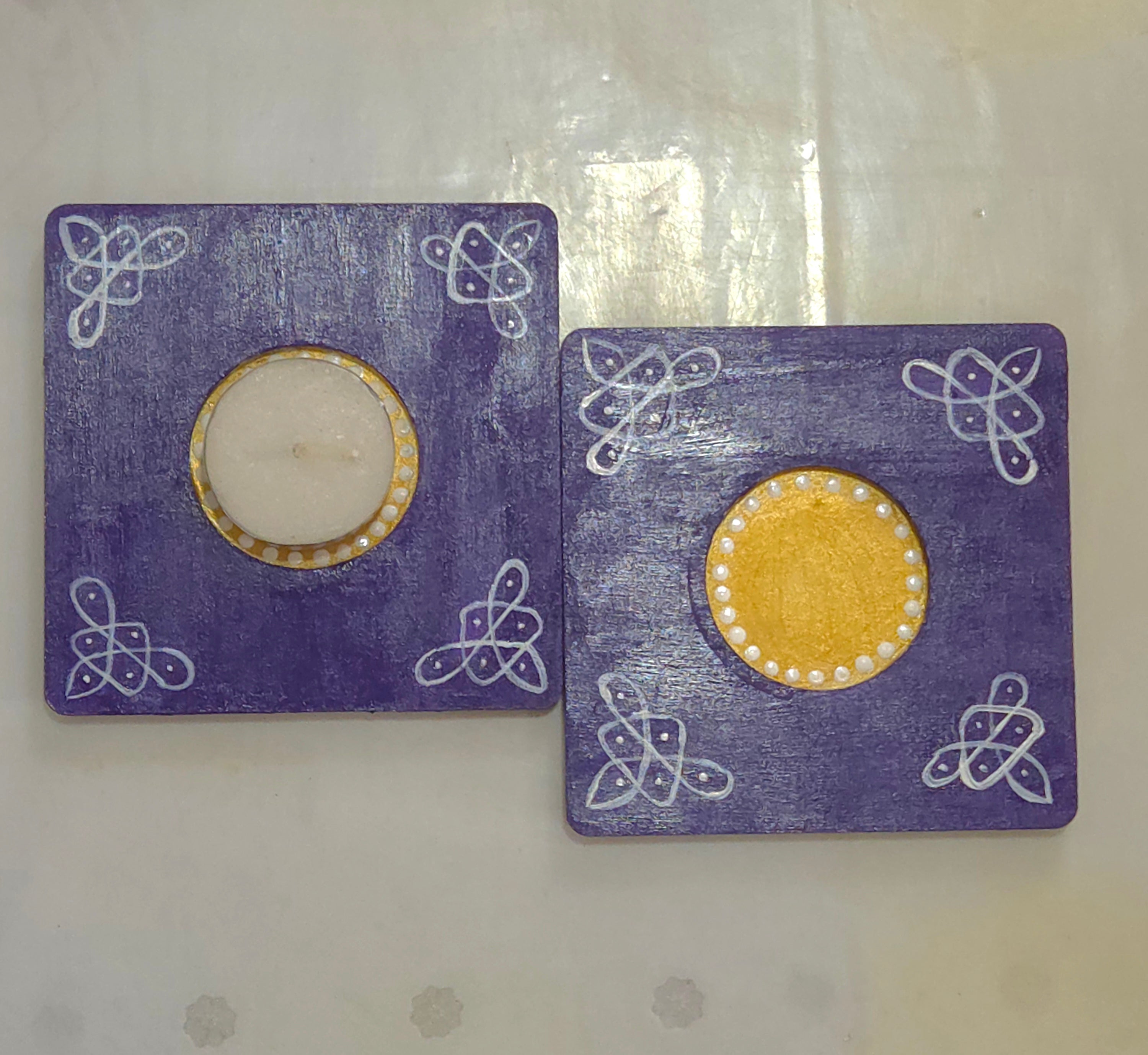 Square kolam tealight holder (Violet)