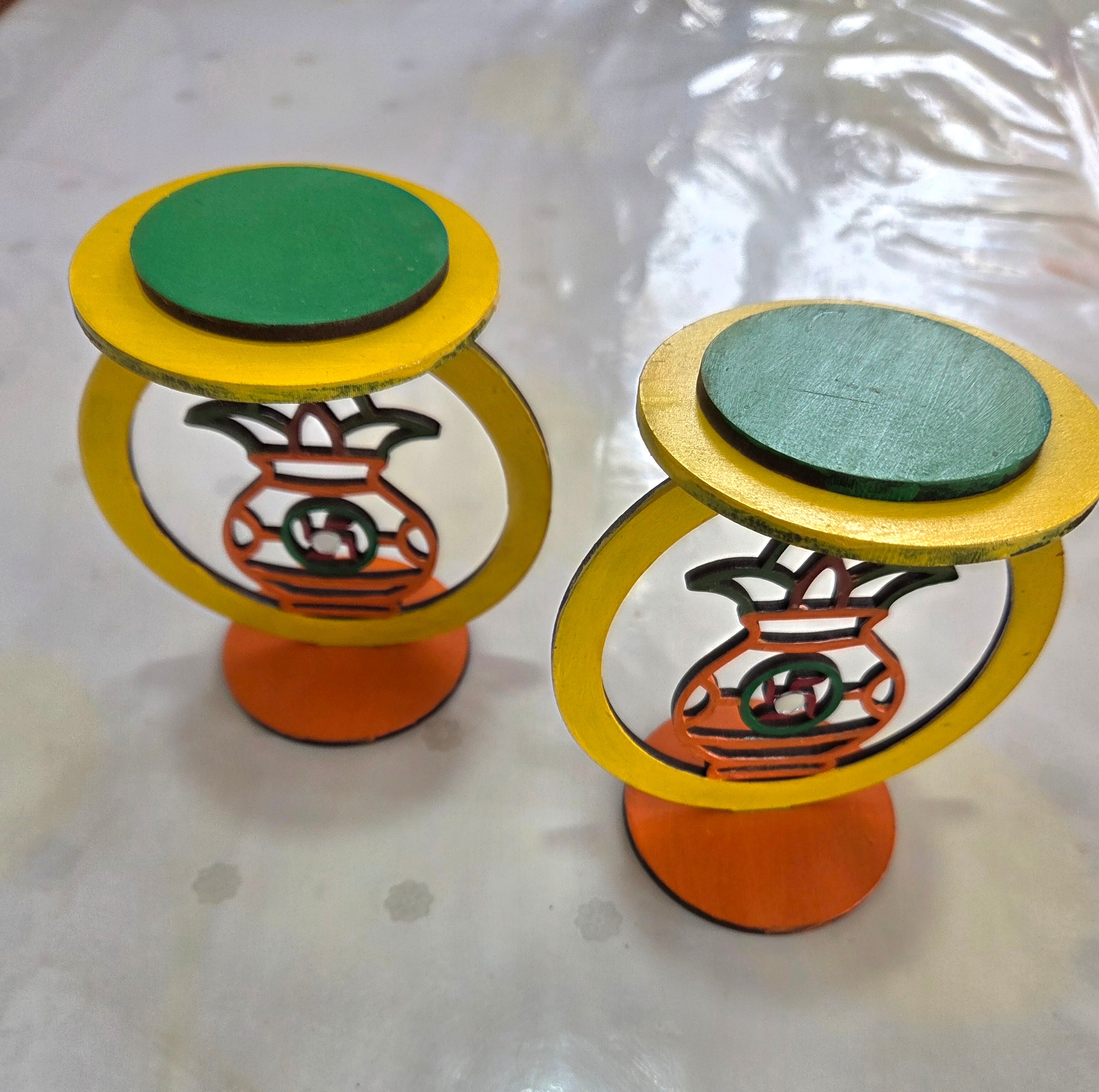 Kalash tea light holder set